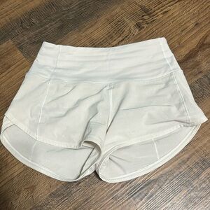 High Rise Speed Up Shorts Size 0 2.5” (Color: Mojave)